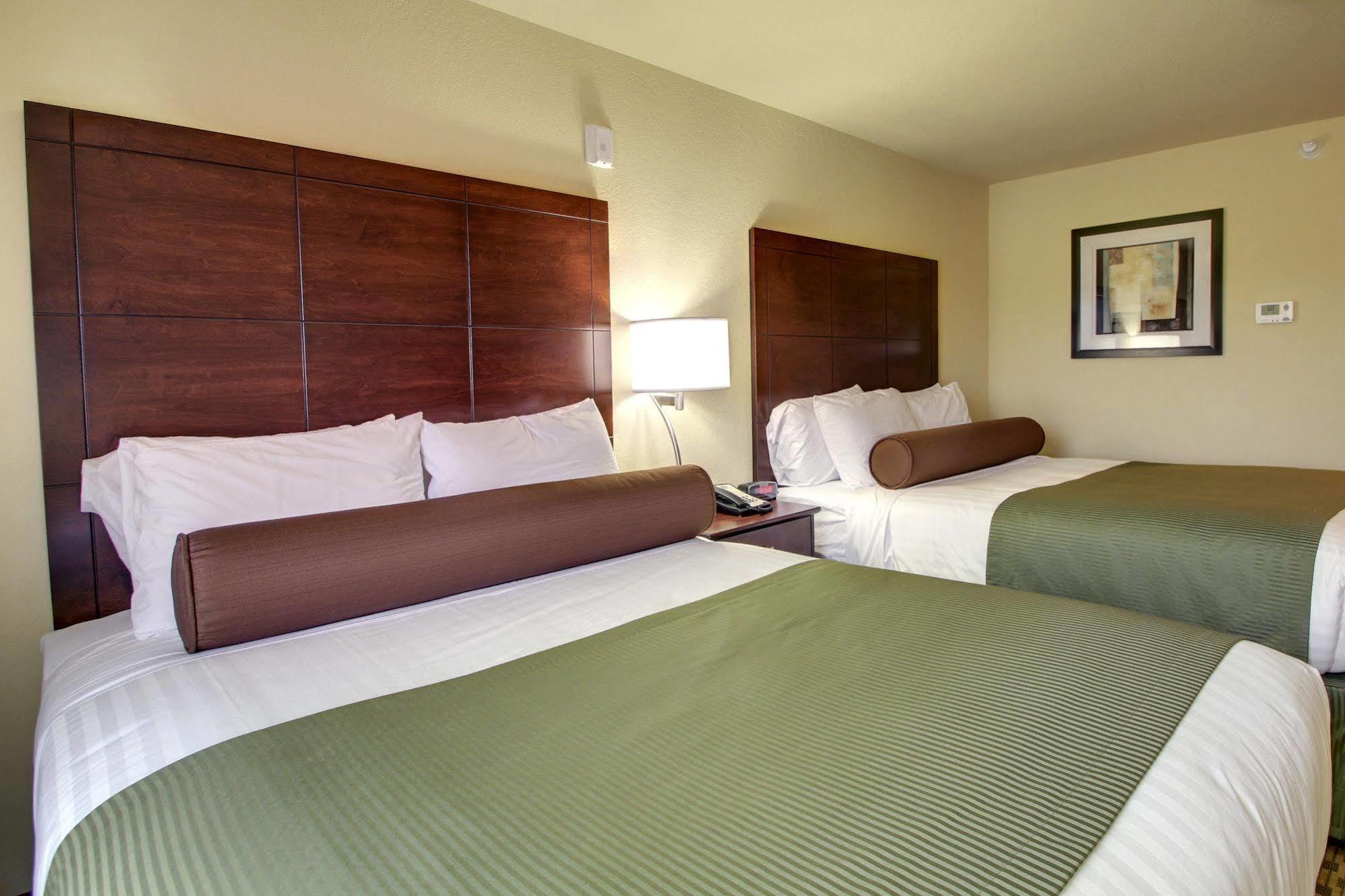 Cobblestone Inn And Suites - Eaton Buitenkant foto