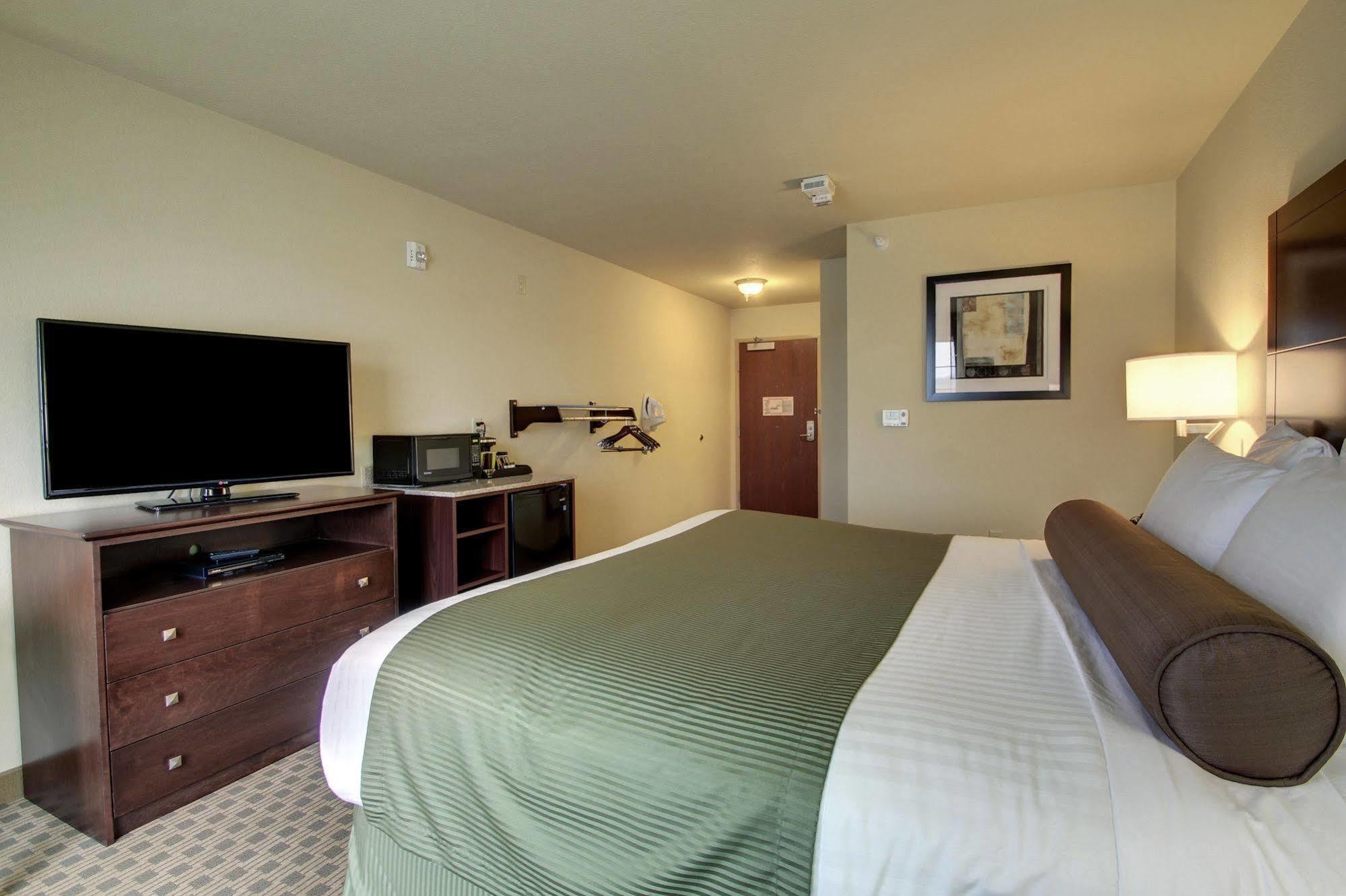 Cobblestone Inn And Suites - Eaton Buitenkant foto