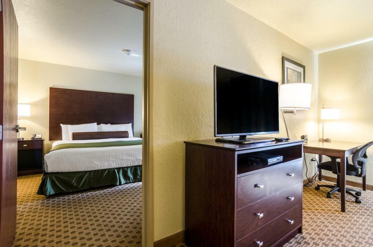 Cobblestone Inn And Suites - Eaton Buitenkant foto