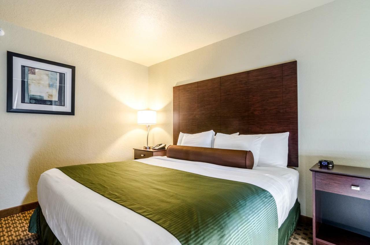 Cobblestone Inn And Suites - Eaton Buitenkant foto