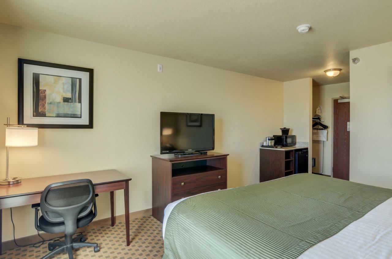 Cobblestone Inn And Suites - Eaton Buitenkant foto