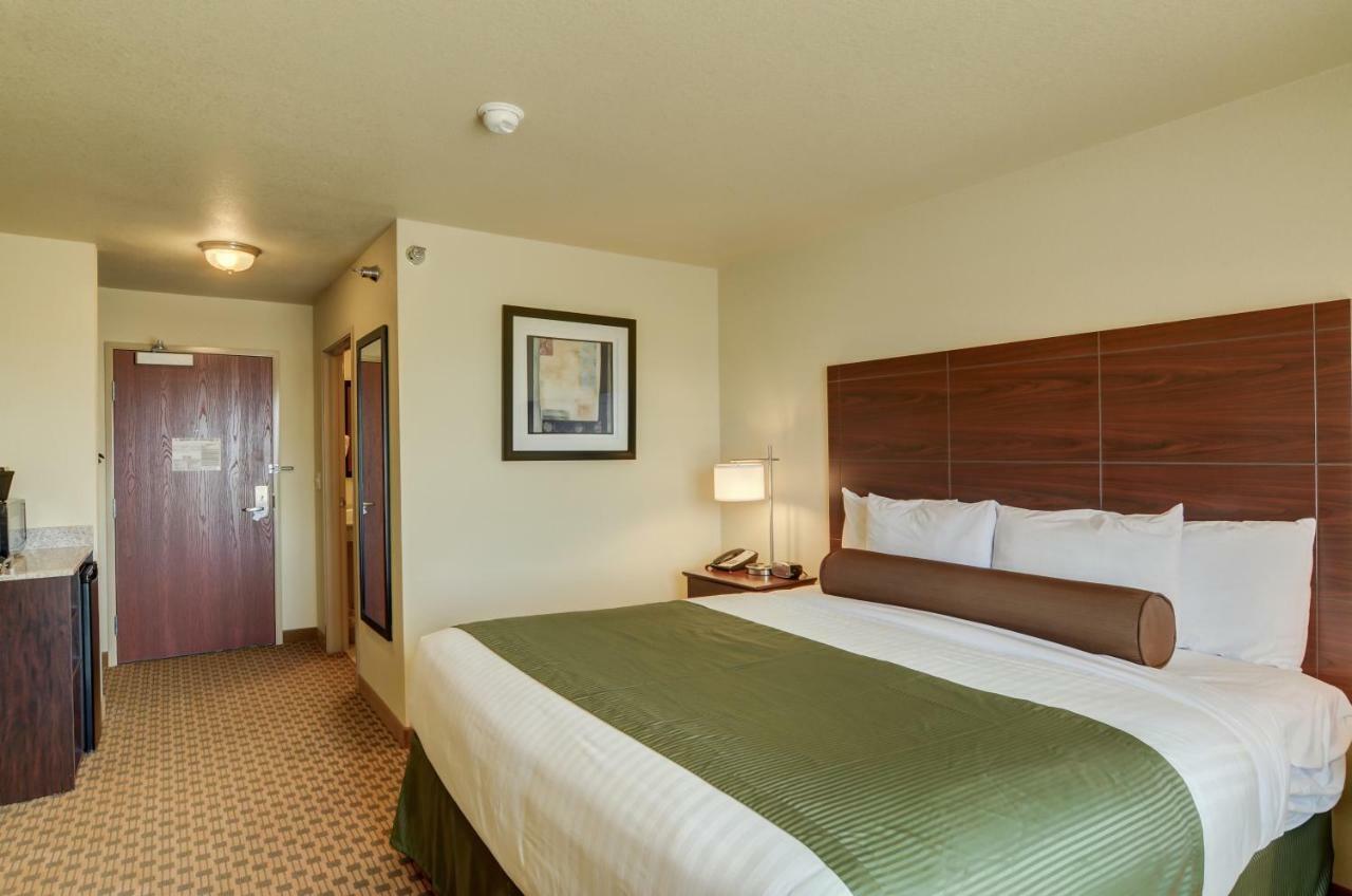 Cobblestone Inn And Suites - Eaton Buitenkant foto